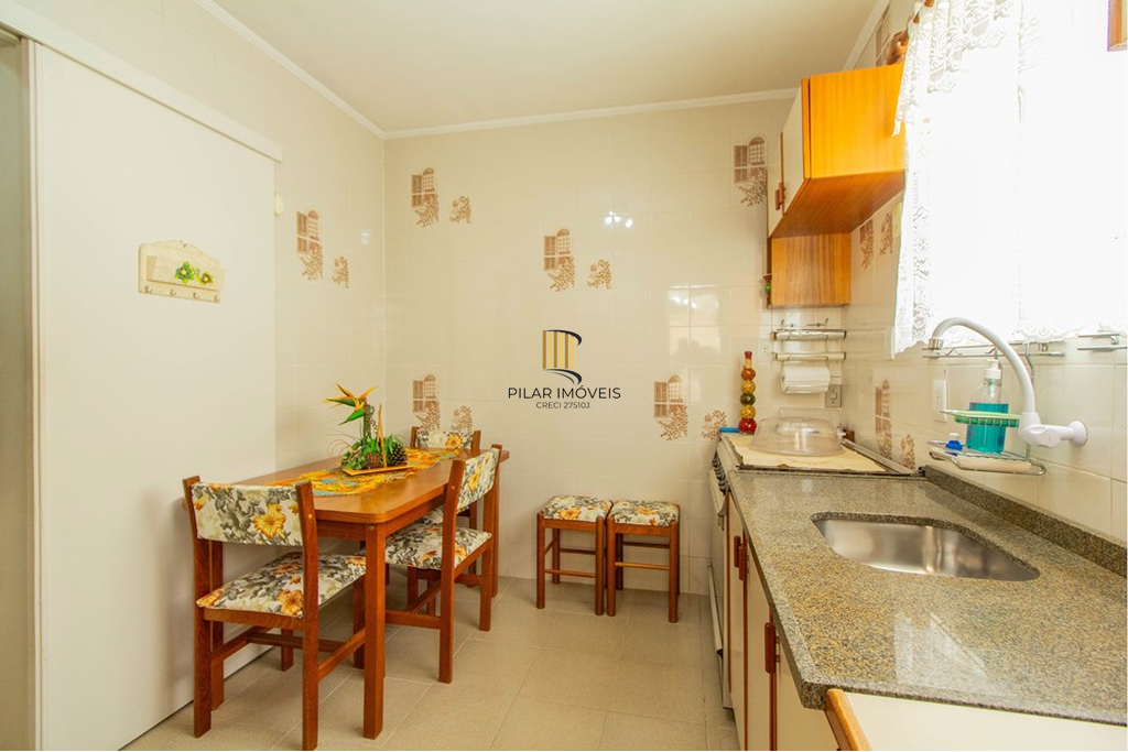 Apartamento 2 dormitórios no bairro Vila Ipiranga