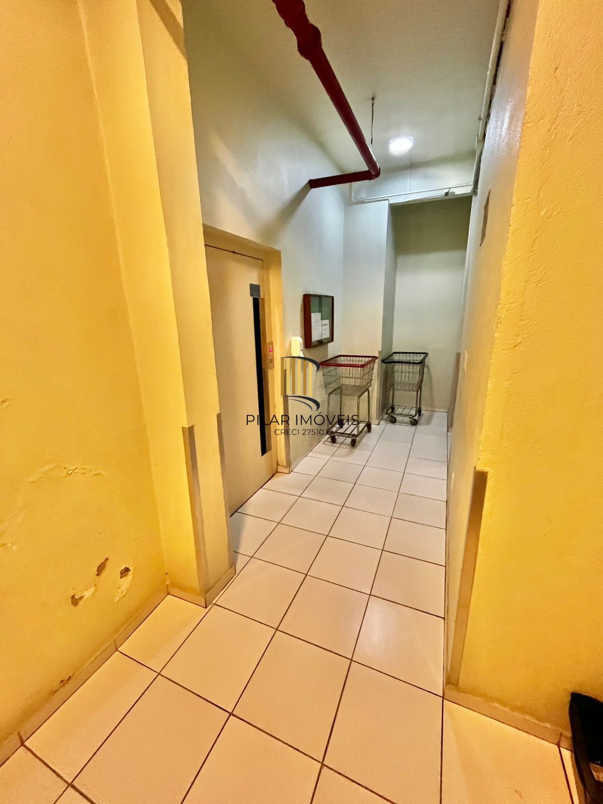Apto 03 dorm com suíte, andar alto, vista, ótima posição solar, 1 vaga no Cristo
