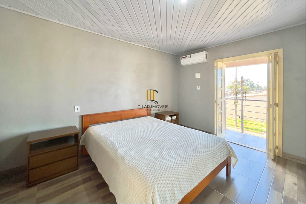 Casa 3 dormitórios no bairro Olaria