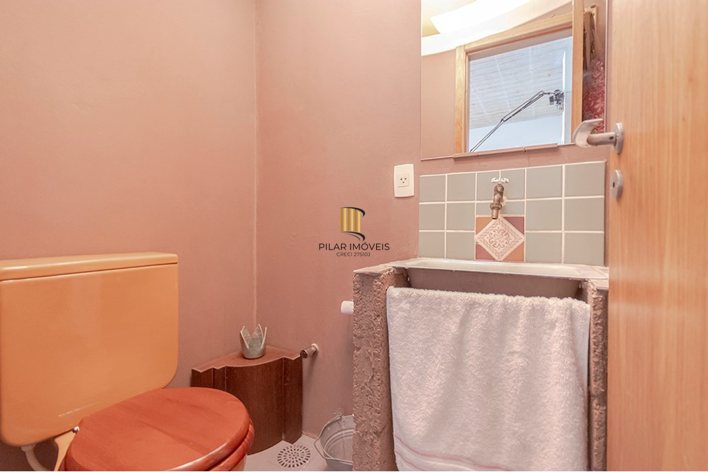 Casa 3 dormitórios no bairro Chácara das Pedras