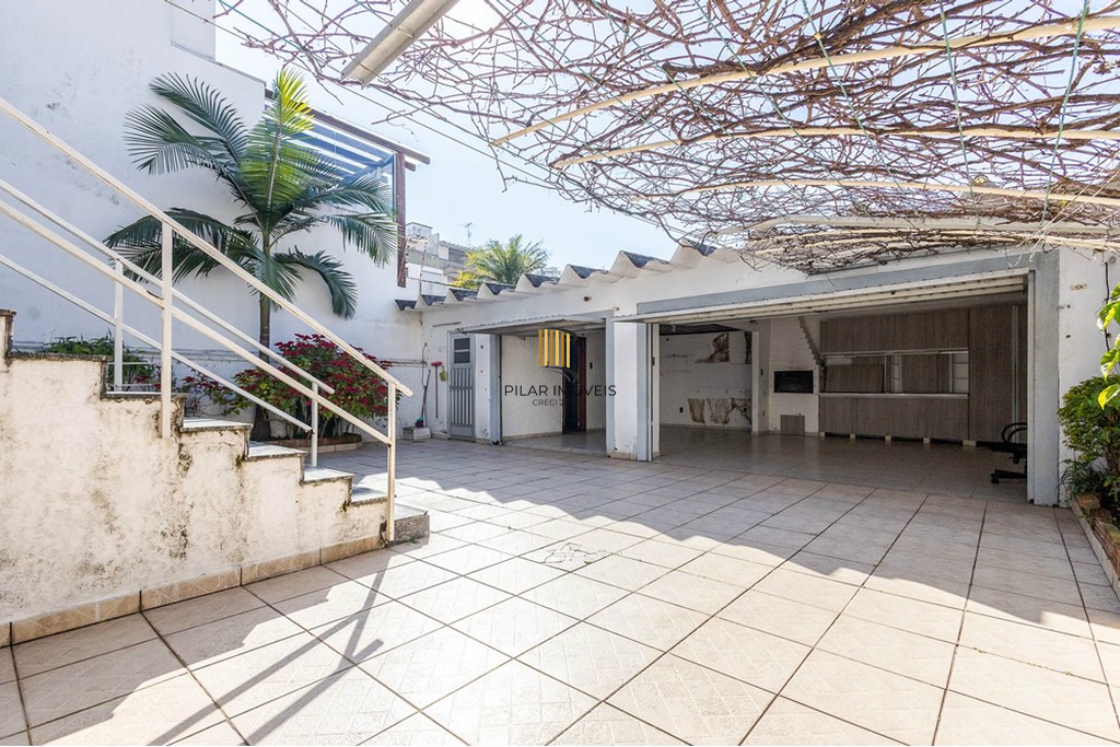 Casa 6 dormitórios no bairro Higienópolis