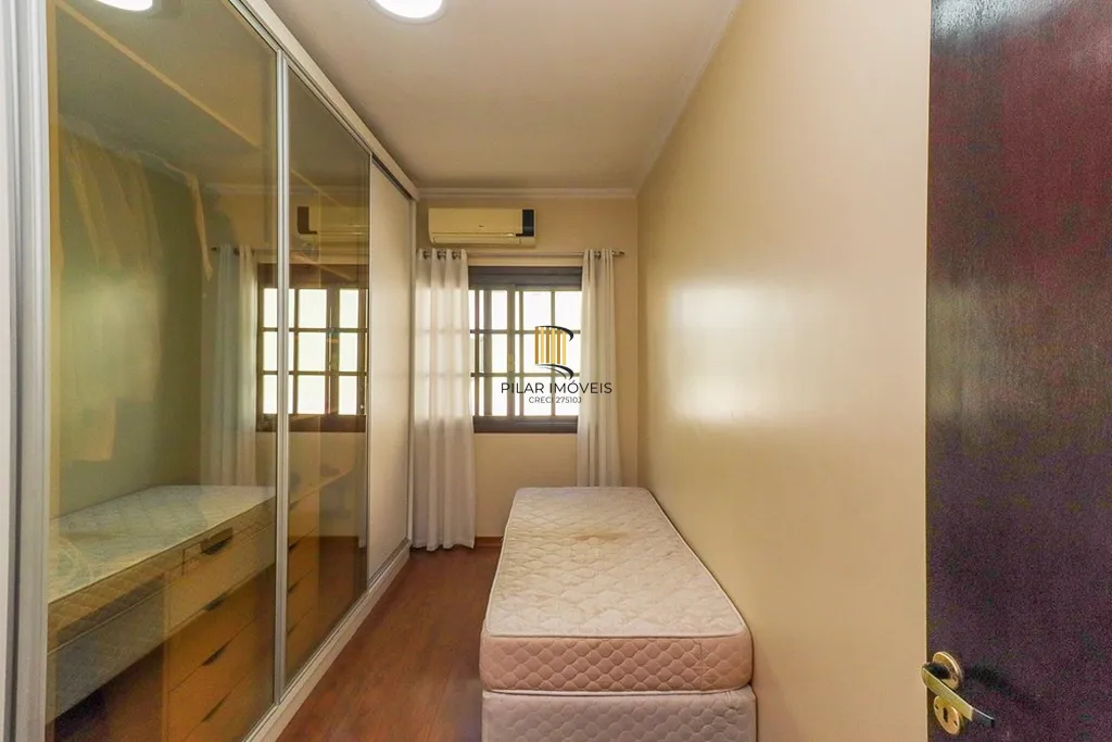Casa 3 dormitórios no bairro Sarandi