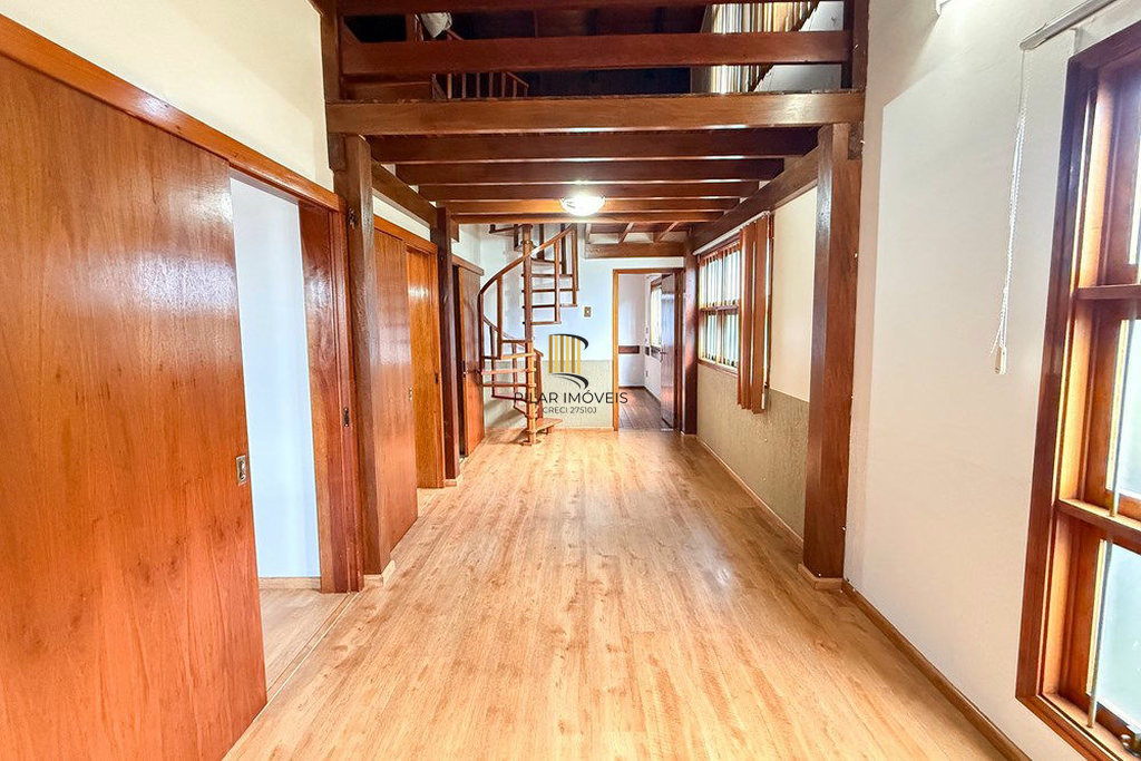 Casa 5 dormitórios no bairro São José