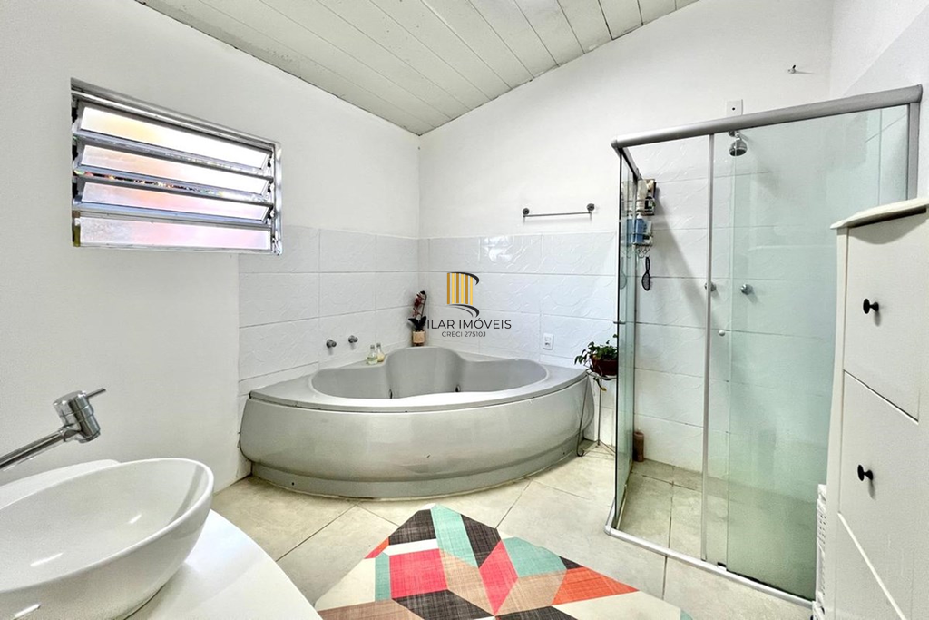 Casa 2 dormitórios no bairro Niterói