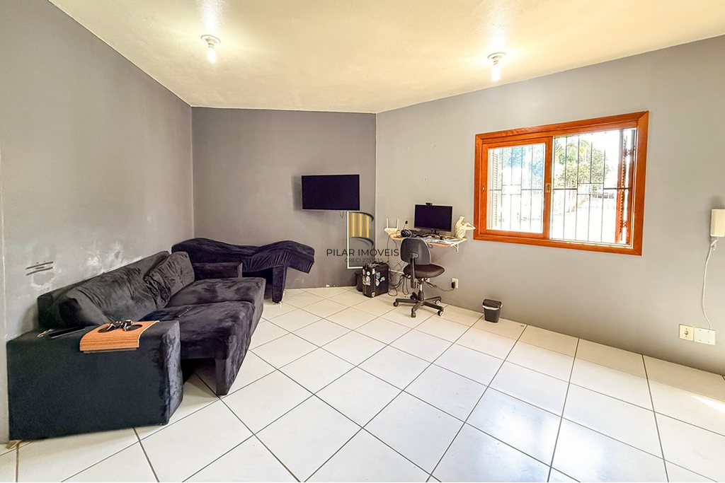 Casa de Condomínio 1 dormitório no bairro Olaria