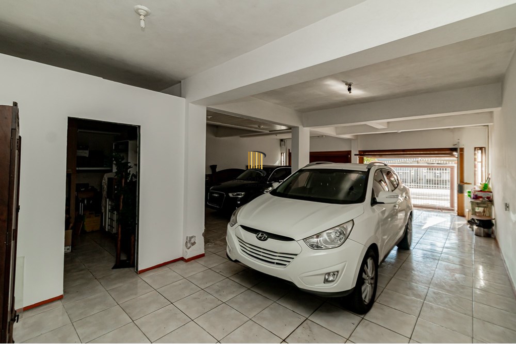 Casa 4 dormitórios no bairro Chácara das Pedras