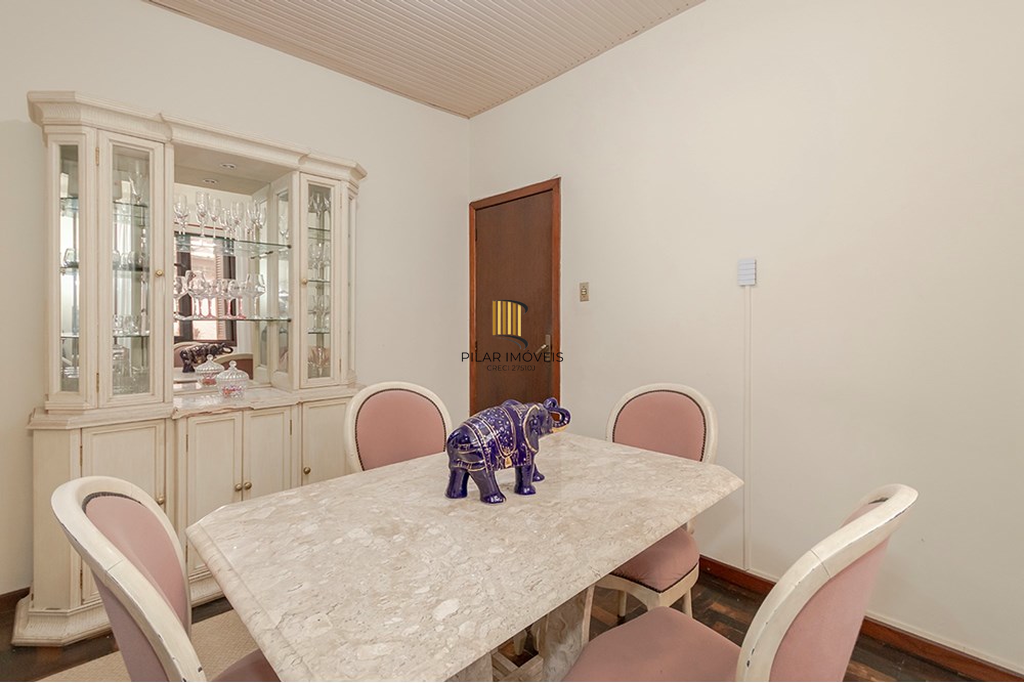 Casa 4 dormitórios no bairro Passo da Areia