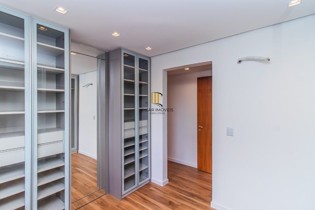 Apartamento 3 dormitórios no bairro Moinhos de Vento