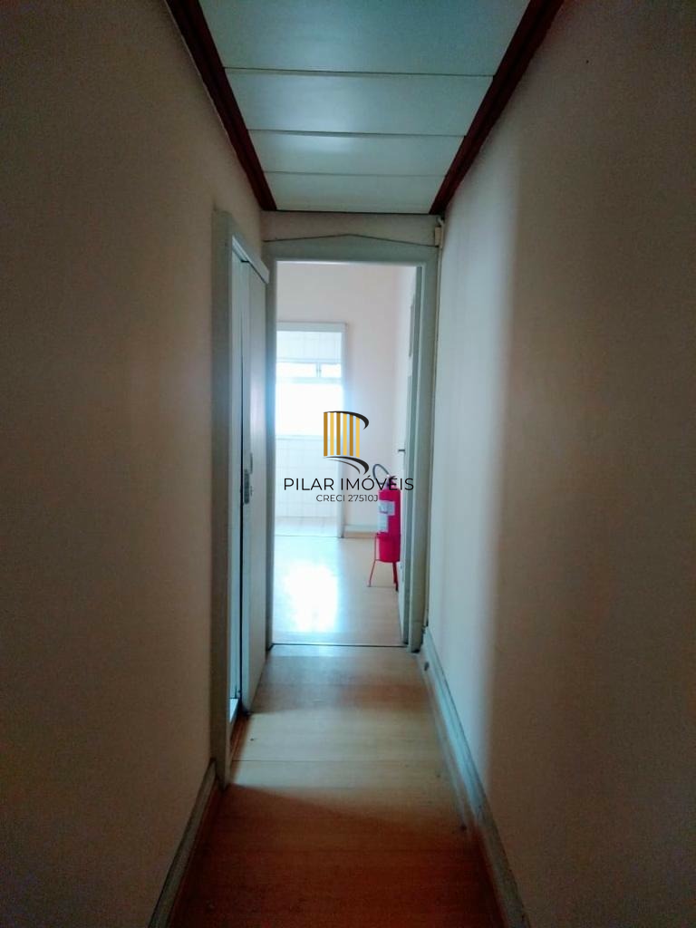 Casa 4 dormitórios no bairro Farroupilha