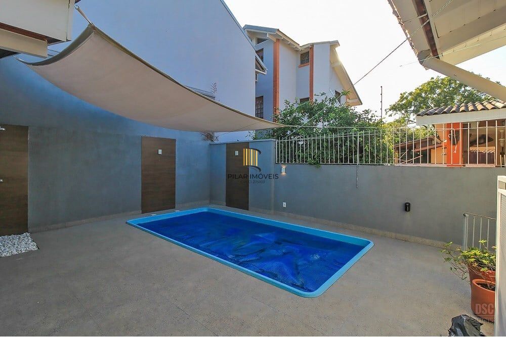 Casa 3 dormitórios no bairro Ipanema
