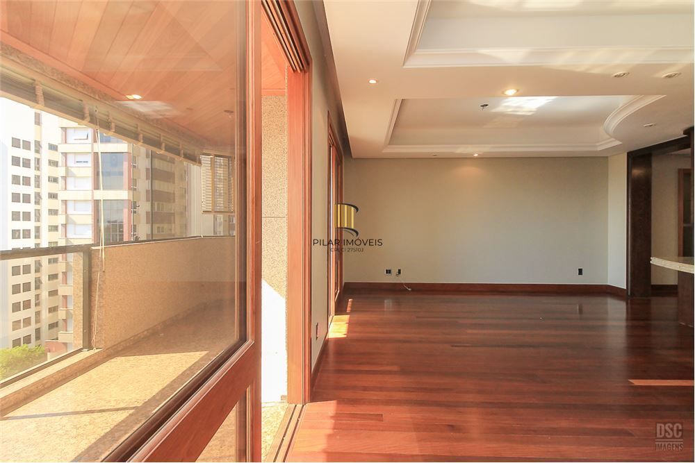 Apartamento 4 dormitórios no bairro Mont Serrat