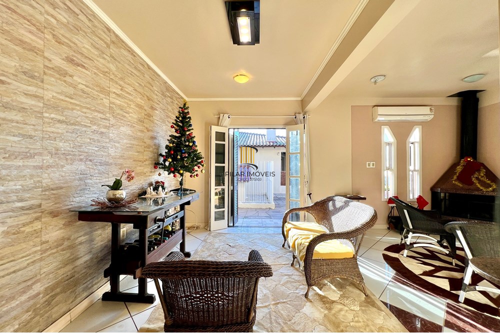 Casa 3 dormitórios no bairro Harmonia