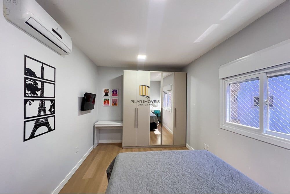 Casa de Condomínio 3 dormitórios no bairro Niterói