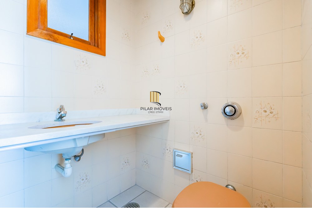 Cobertura 3 dormitórios no bairro Petrópolis