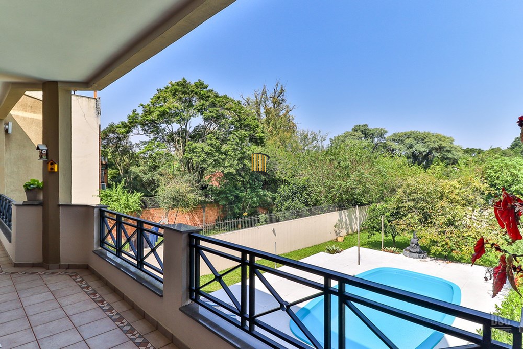 Casa 4 dormitórios no bairro Ipanema