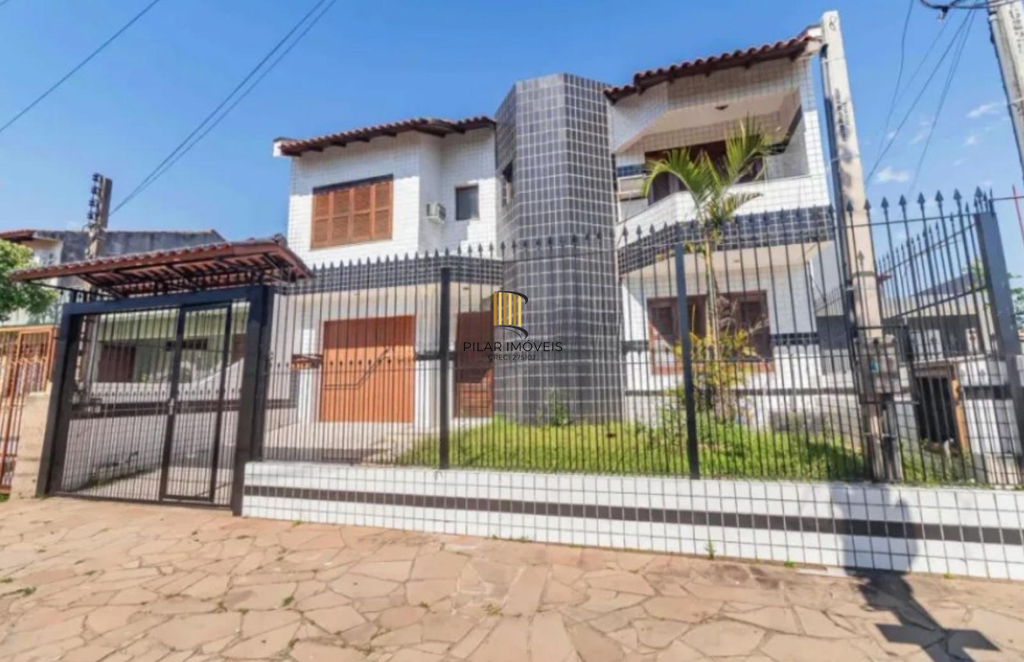 Casa 3 dormitórios no bairro Sarandi