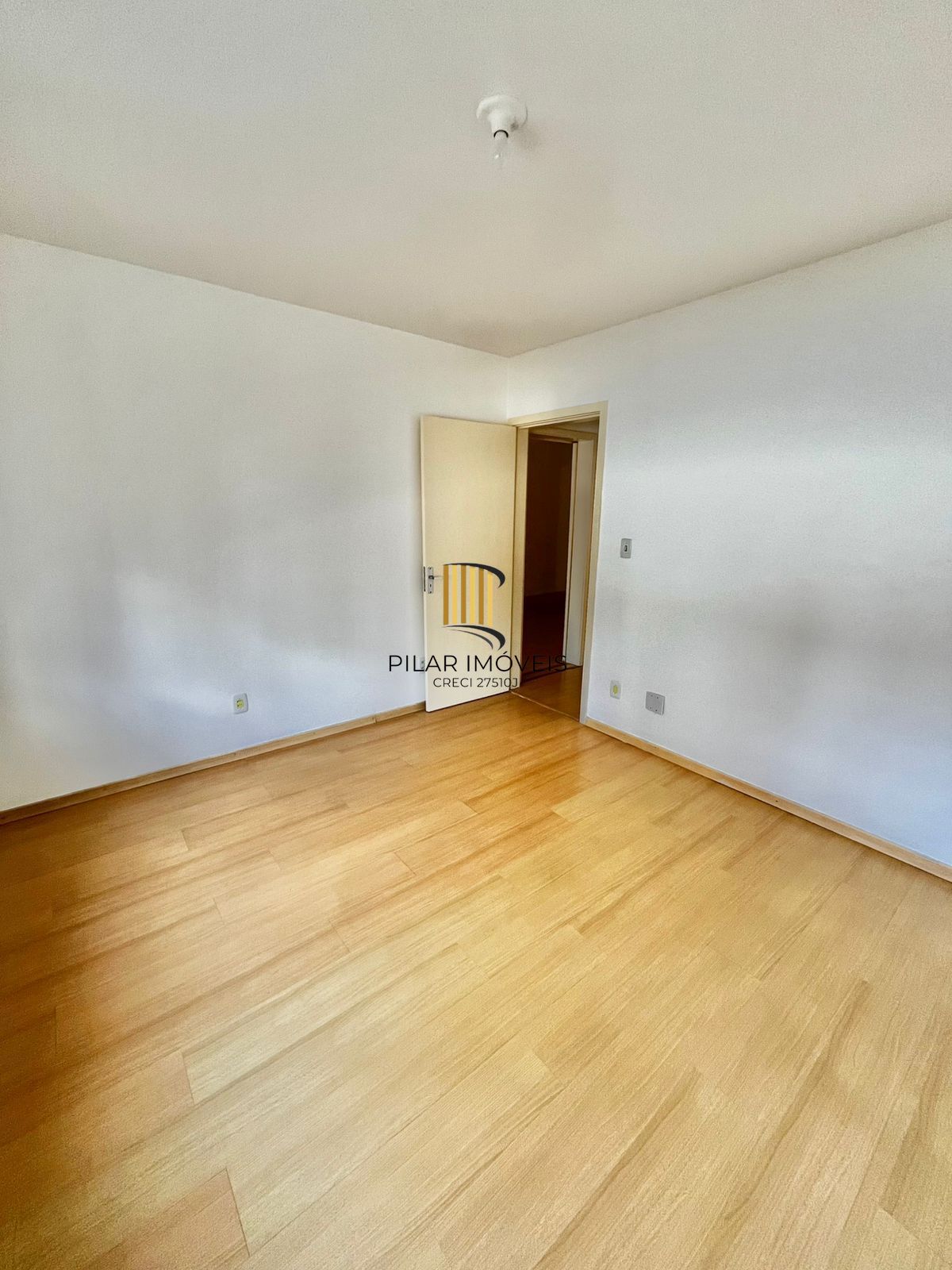 Excelente 02 dorm, com vaga, na Luiz Cosme, 68 m² de área privativa, sol manhã