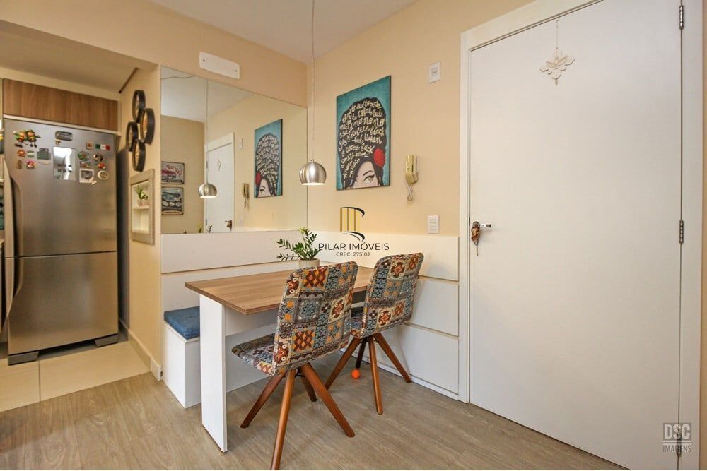 Apartamento 2 dormitórios no bairro Vila Nova