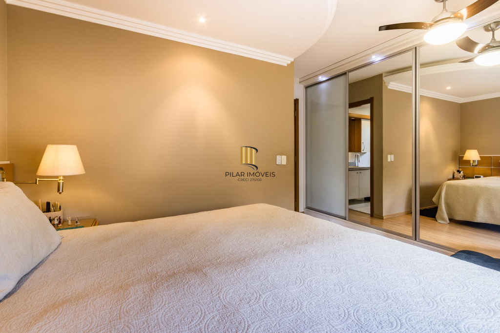 Apartamento 3 dormitórios no bairro Menino Deus