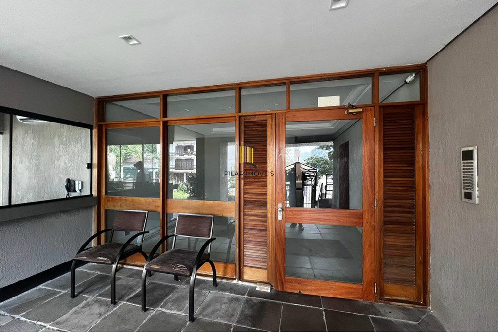 Apartamento 3 dormitórios no bairro Azenha