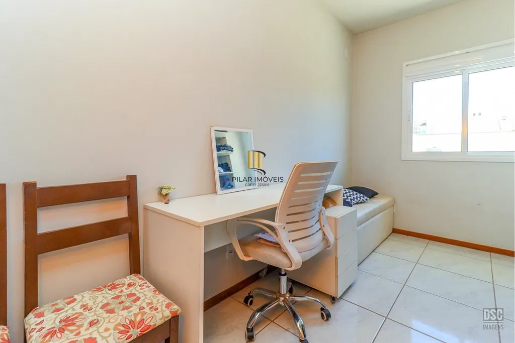 Casa 2 dormitórios no bairro Restinga