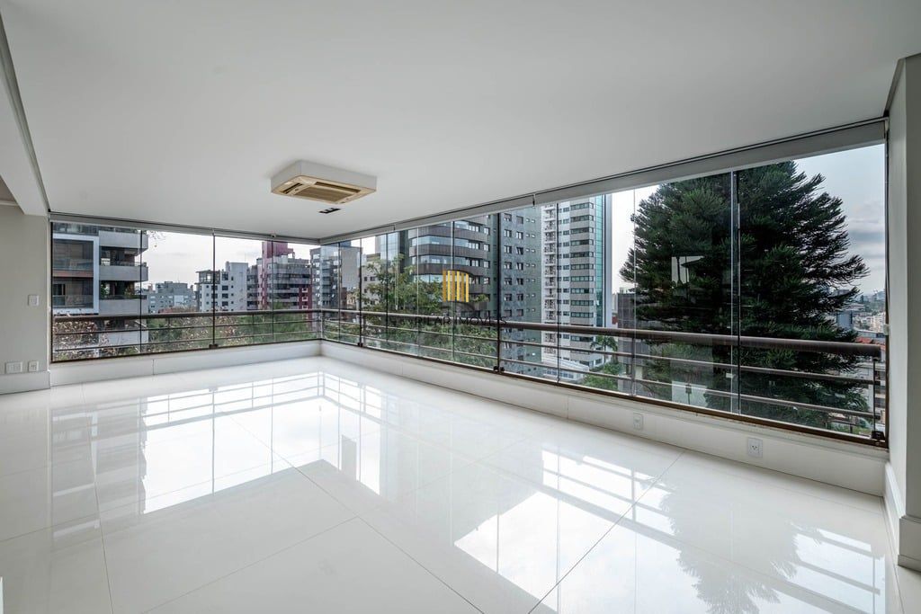 Apartamento 4 dormitórios no bairro Bela Vista