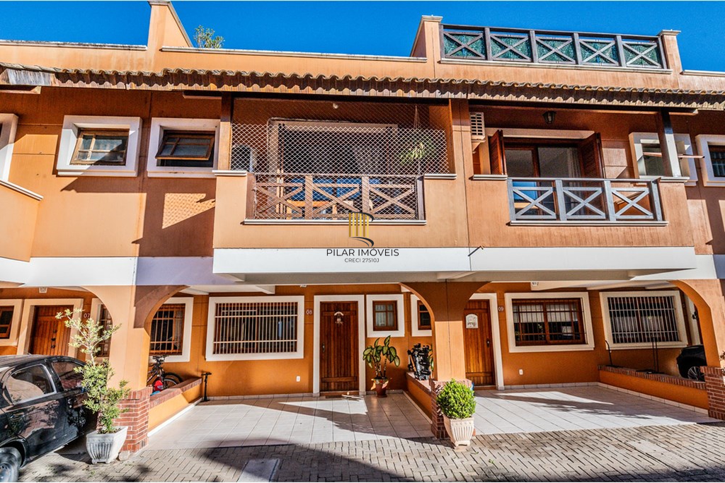 Casa de Condomínio 3 dormitórios no bairro Tristeza