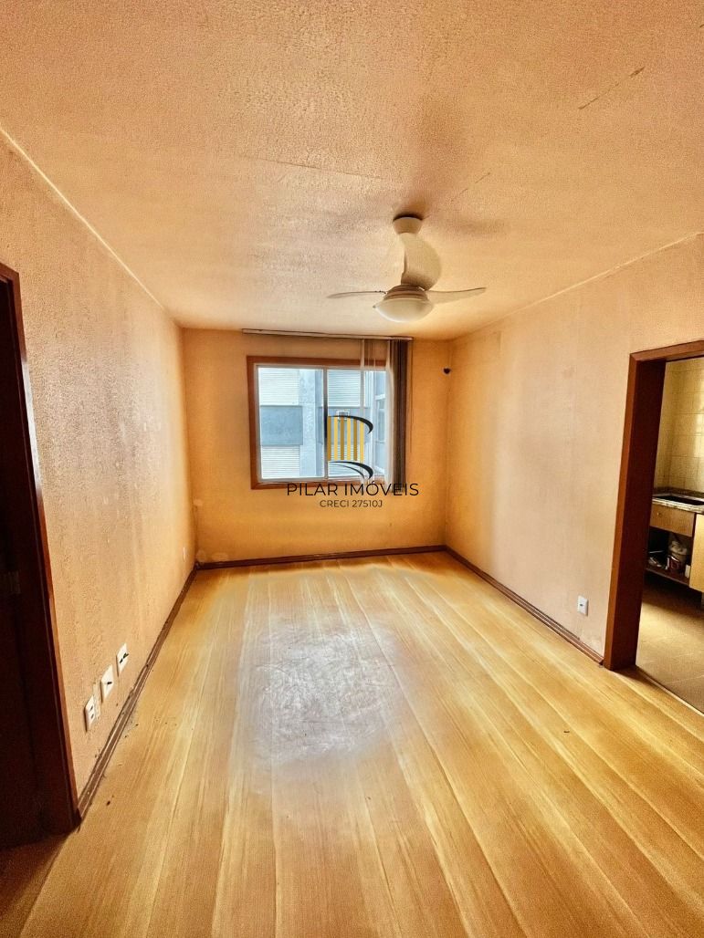 Apartamento 2 dormitórios no bairro Vila Ipiranga