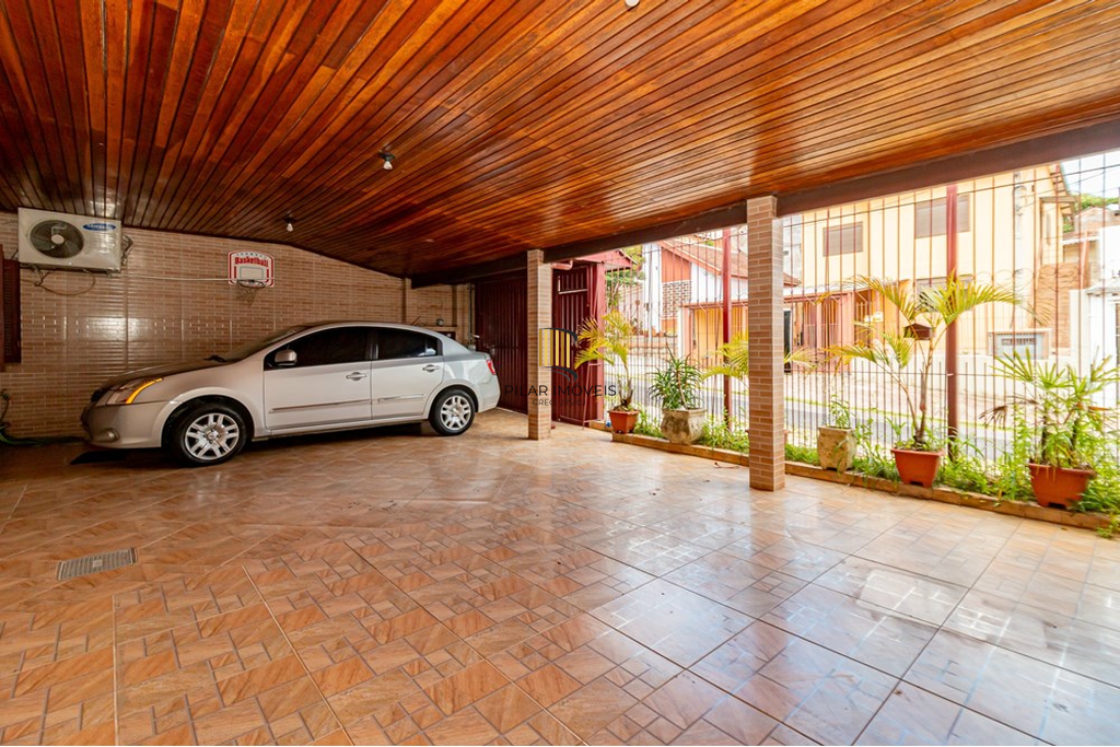 Casa 4 dormitórios no bairro Jardim Itu Sabará