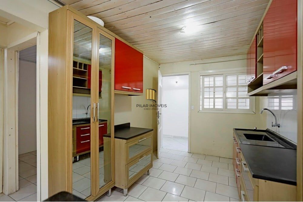 Casa 2 dormitórios no bairro Jardim Algarve