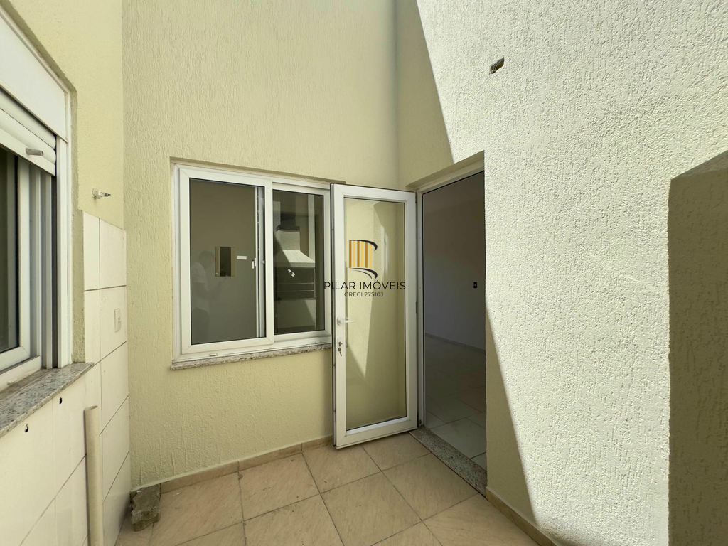 Casa de Condomínio 2 dormitórios no bairro Olaria