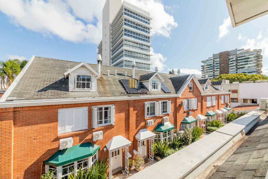 Casa de Condomínio 3 dormitórios no bairro Três Figueiras