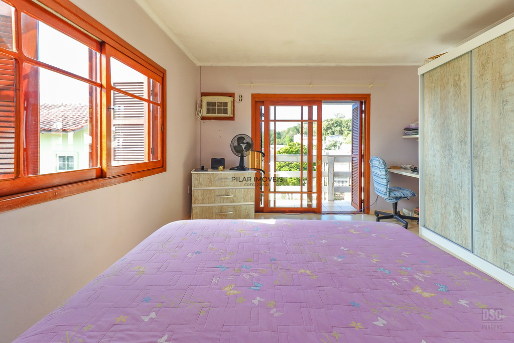 Casa 3 dormitórios no bairro Nonoai