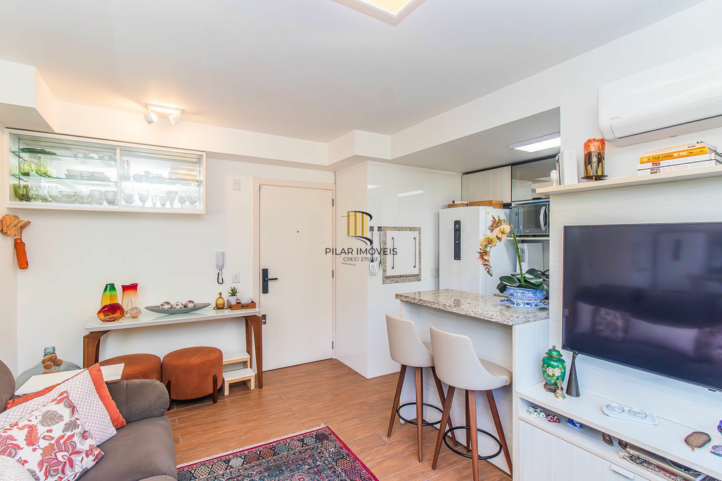 Apartamento 2 dormitórios no bairro Azenha