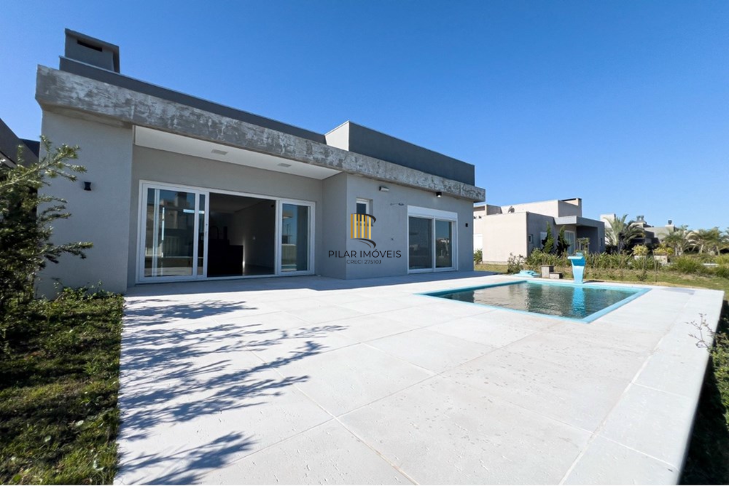 Casa de Condomínio 4 dormitórios no bairro Centro