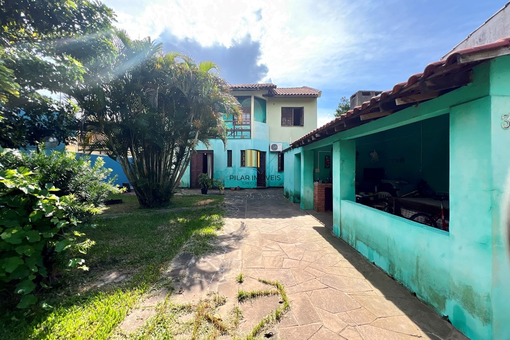 Casa 4 dormitórios no bairro Igara