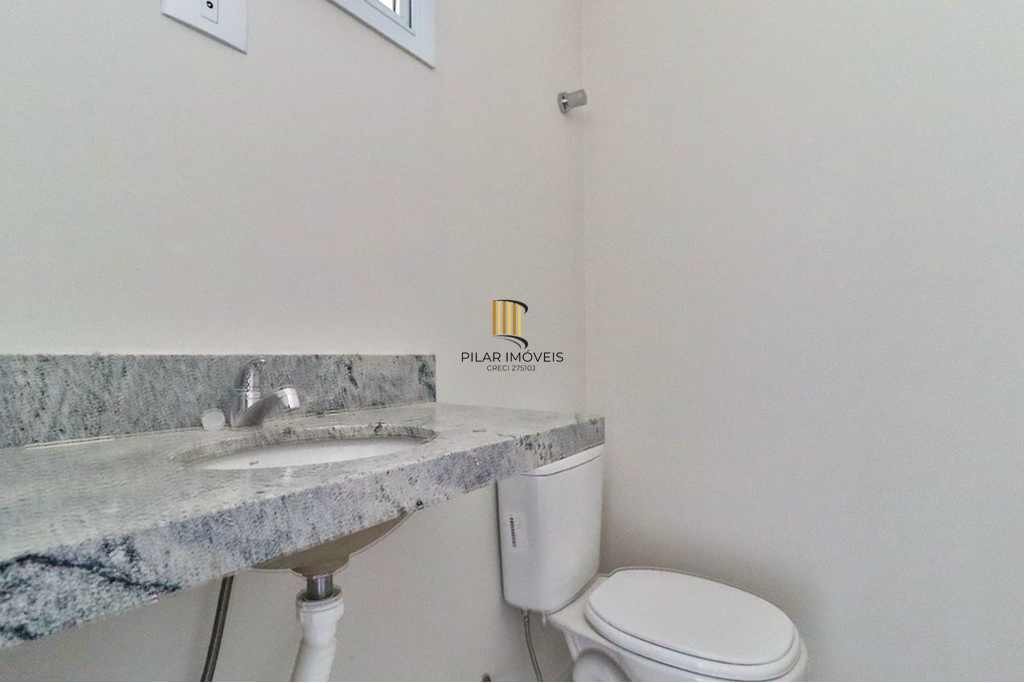 Casa 3 dormitórios no bairro Ipanema