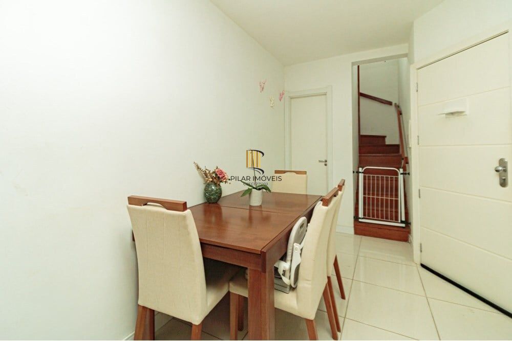Casa 2 dormitórios no bairro Jardim Carvalho