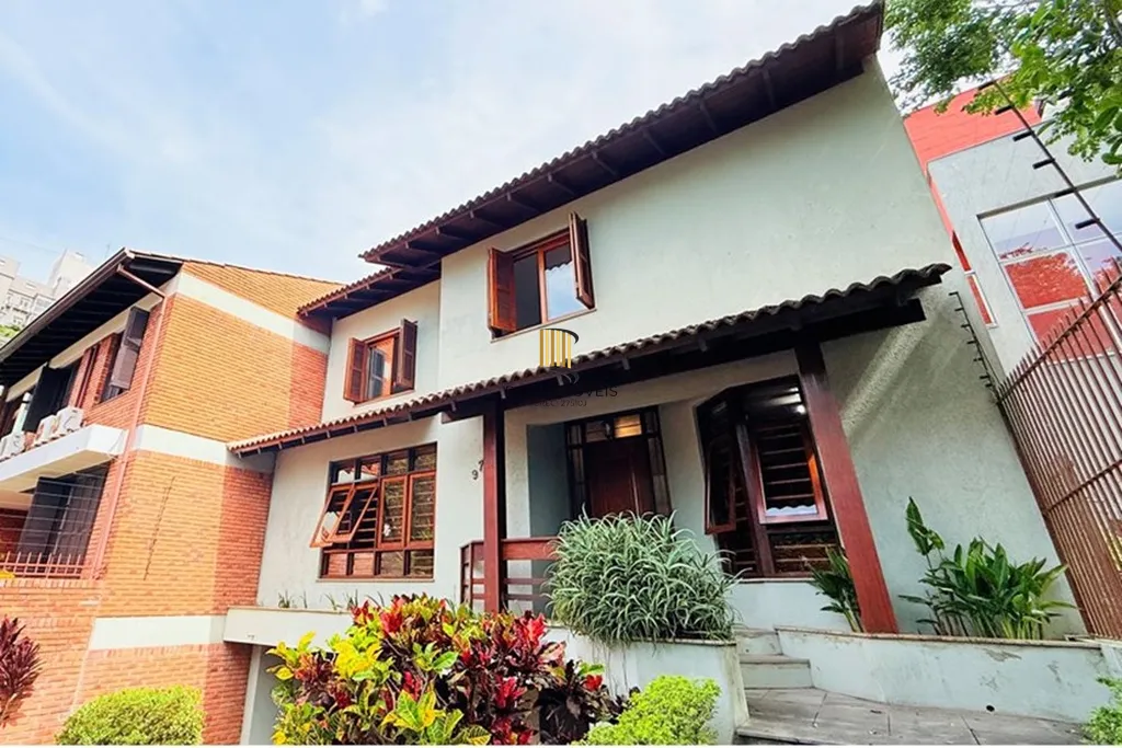 Casa 4 dormitórios no bairro Teresópolis