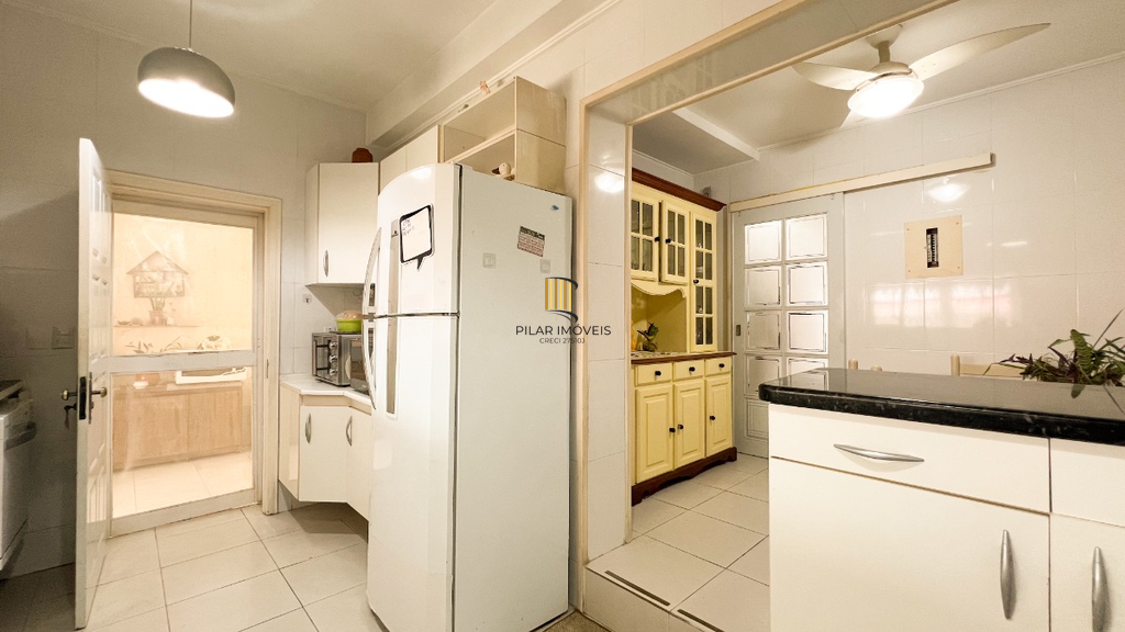 Casa 4 dormitórios no bairro Jardim Lindóia