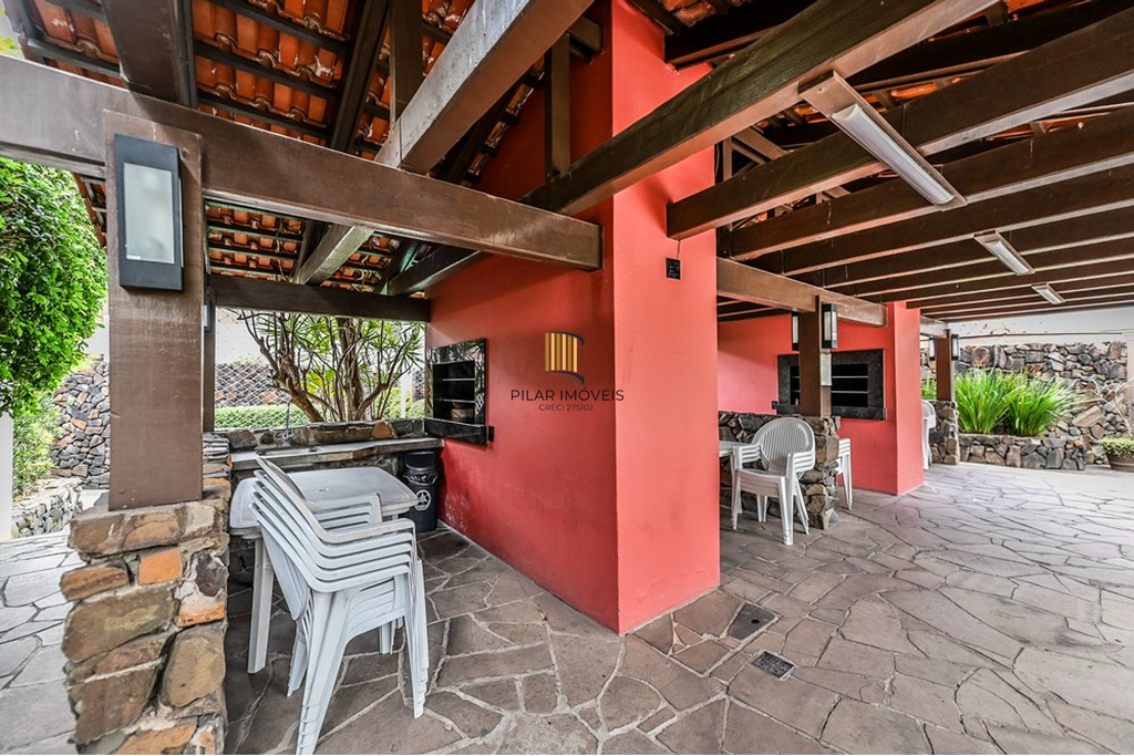 Casa de Condomínio 4 dormitórios no bairro Três Figueiras