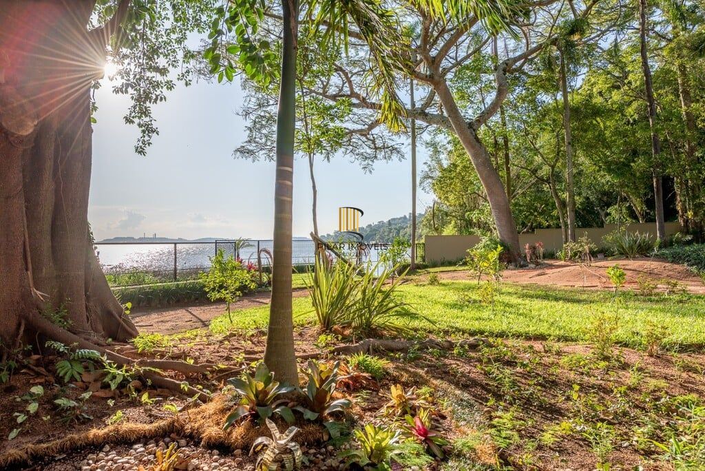 Casa de Condomínio 3 dormitórios no bairro Ipanema
