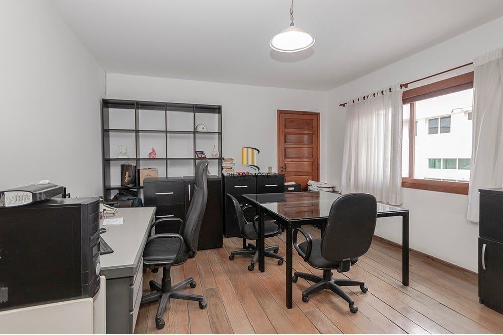 Casa 4 dormitórios no bairro Jardim Itu