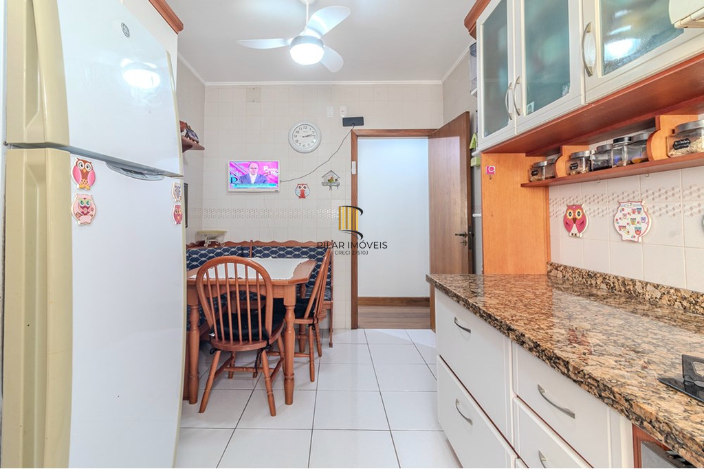 Cobertura 3 dormitórios no bairro Petrópolis