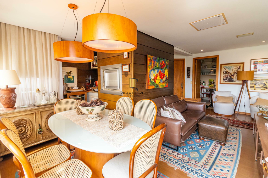 Apartamento 4 dormitórios no bairro Auxiliadora