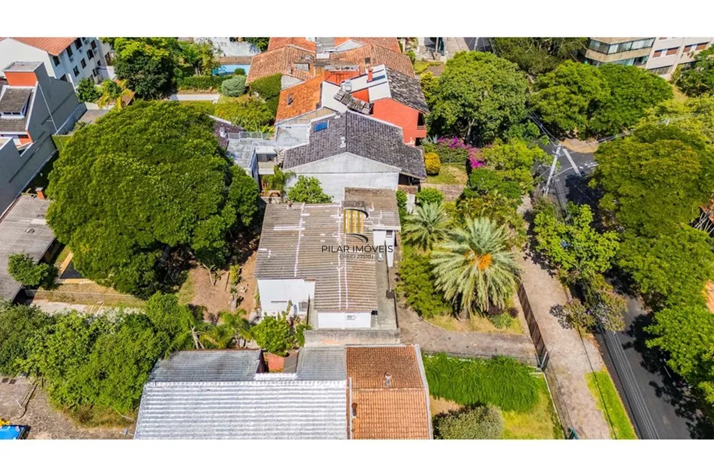Casa 5 dormitórios no bairro Cristal