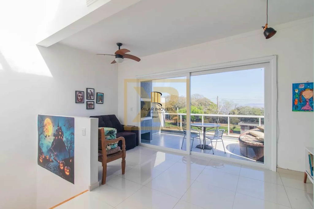 Casa 3 dormitórios no bairro Ipanema