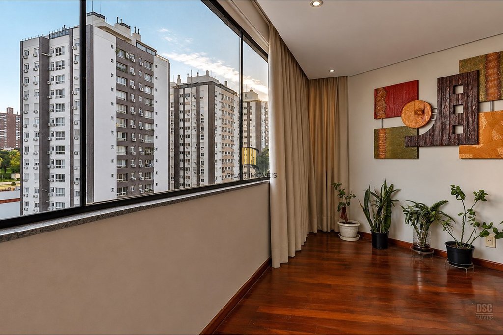 Apartamento 4 dormitórios no bairro Boa Vista