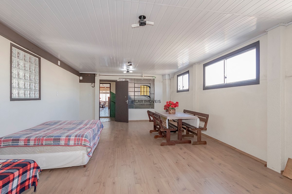 Casa 6 dormitórios no bairro São Sebastião
