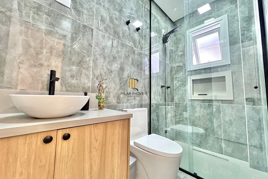 Casa de Condomínio 3 dormitórios no bairro Sanga Funda